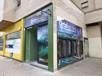 Local en Venta en Calle La Rioja (Pamplona) 