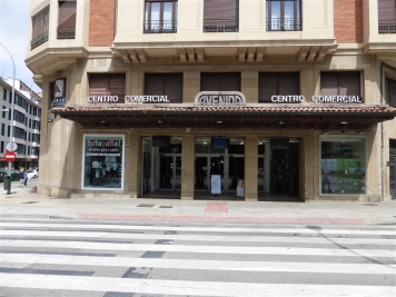 Local en Alquiler en San Ignacio(Pamplona) 